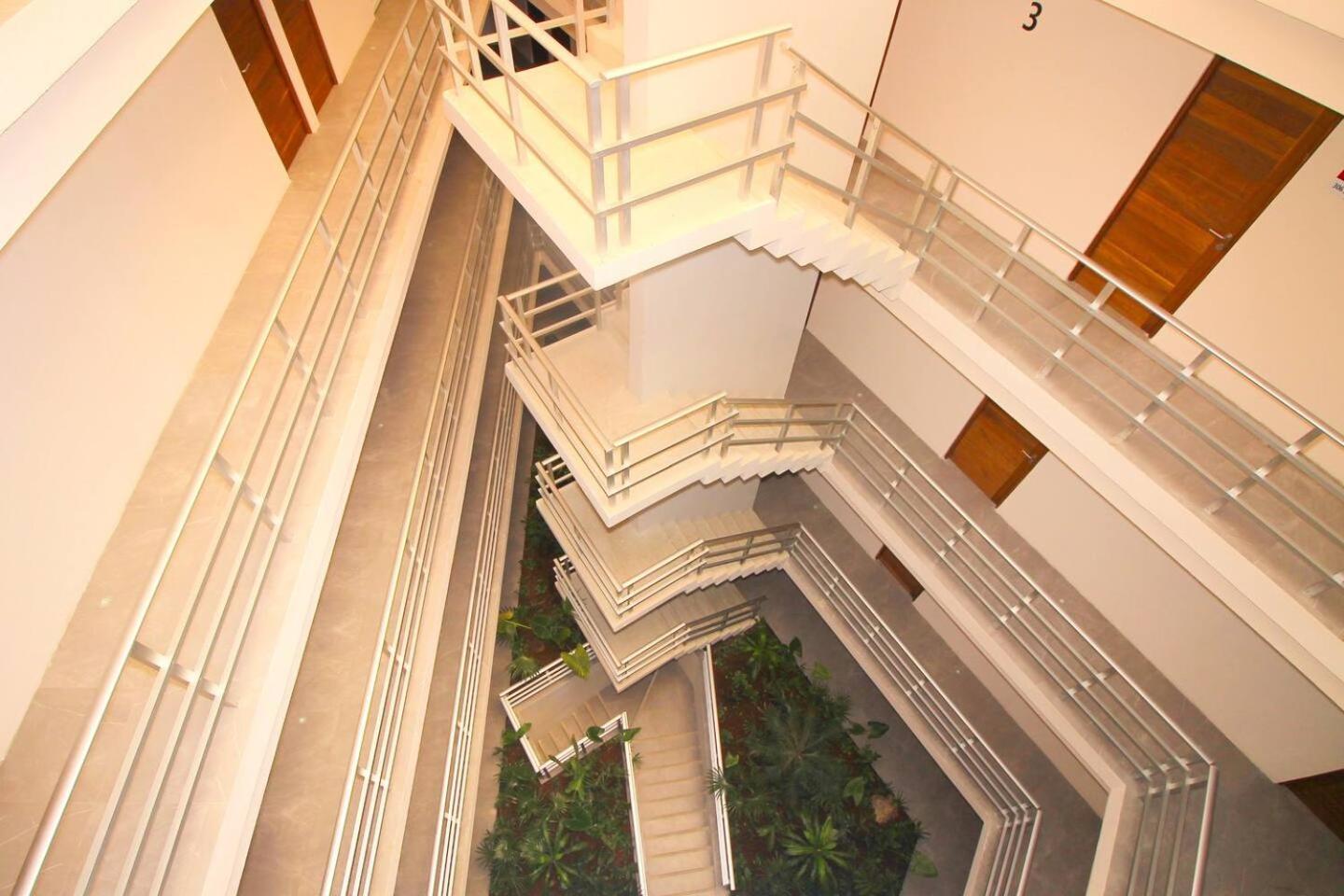 Apartment Downtown Stylish 2br With Large Terrace Pool Gym And Bar *