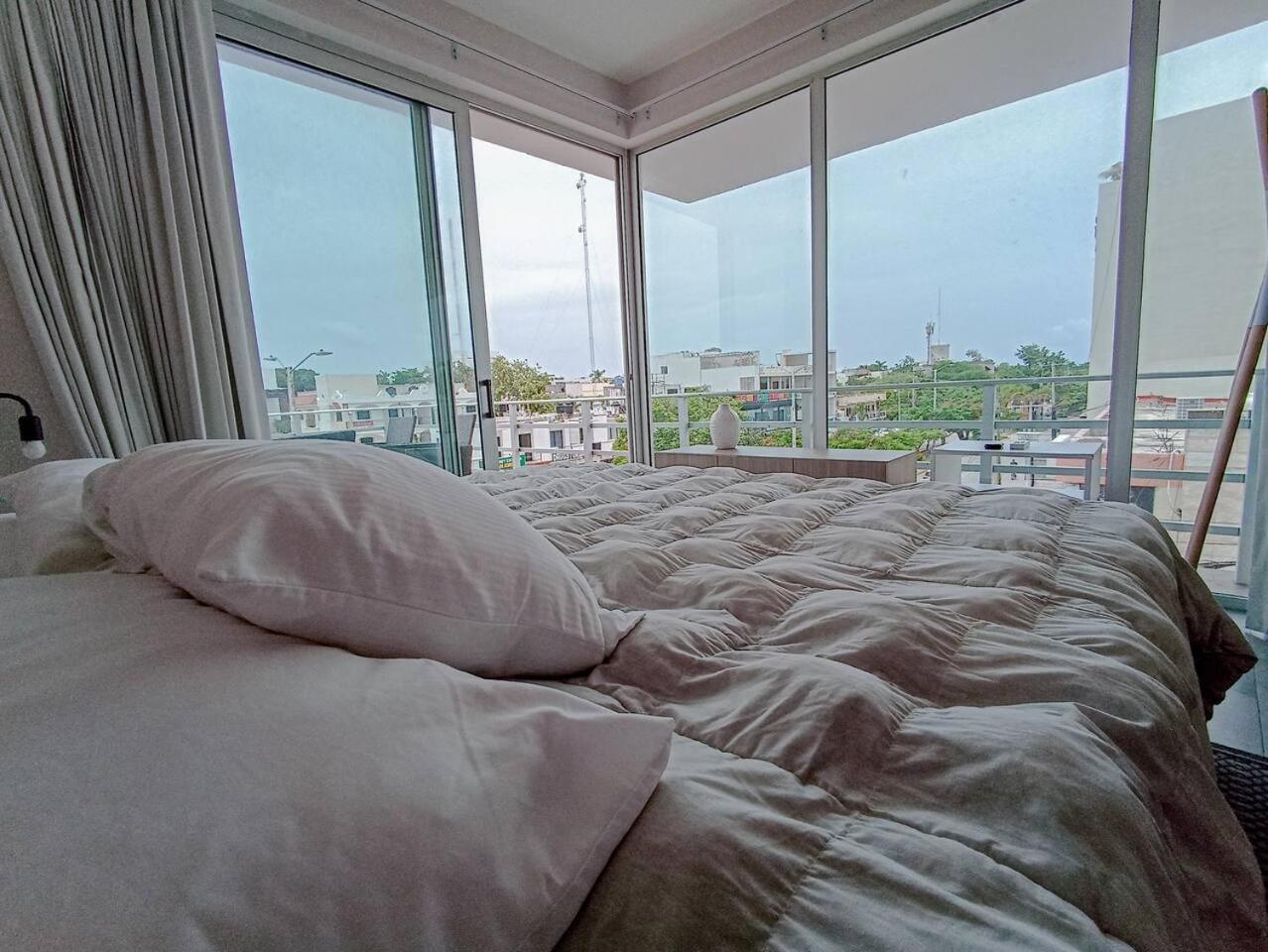 Downtown Stylish 2br With Large Terrace Pool Gym And Bar Apartment Playa del Carmen