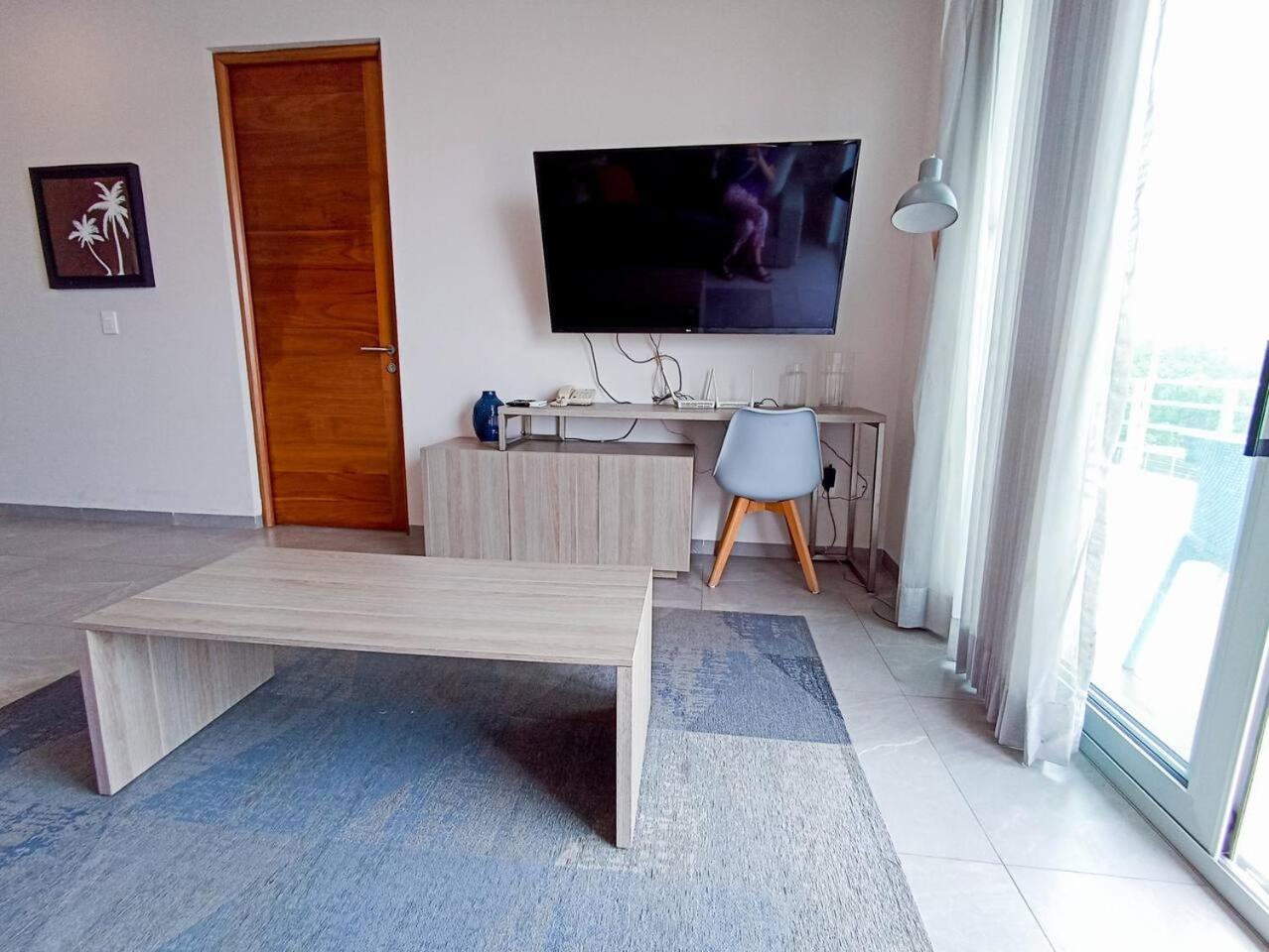 Apartment Downtown Stylish 2br With Large Terrace Pool Gym And Bar Playa del Carmen