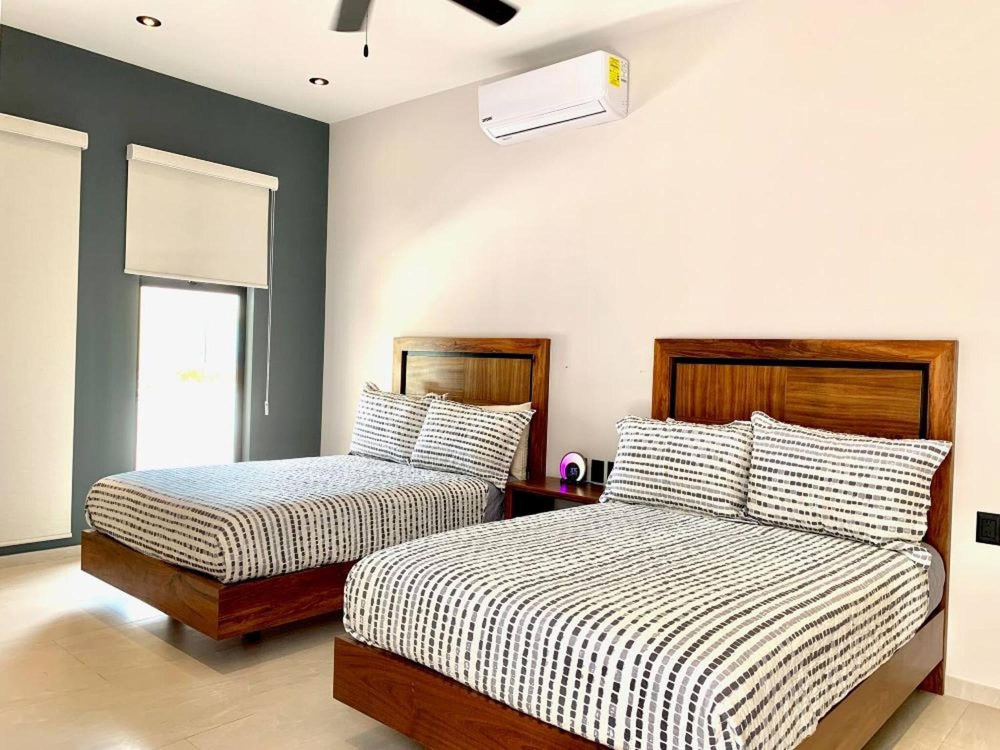 Villa Seaside 4 Beds, Private Pool, Amazing Views *
