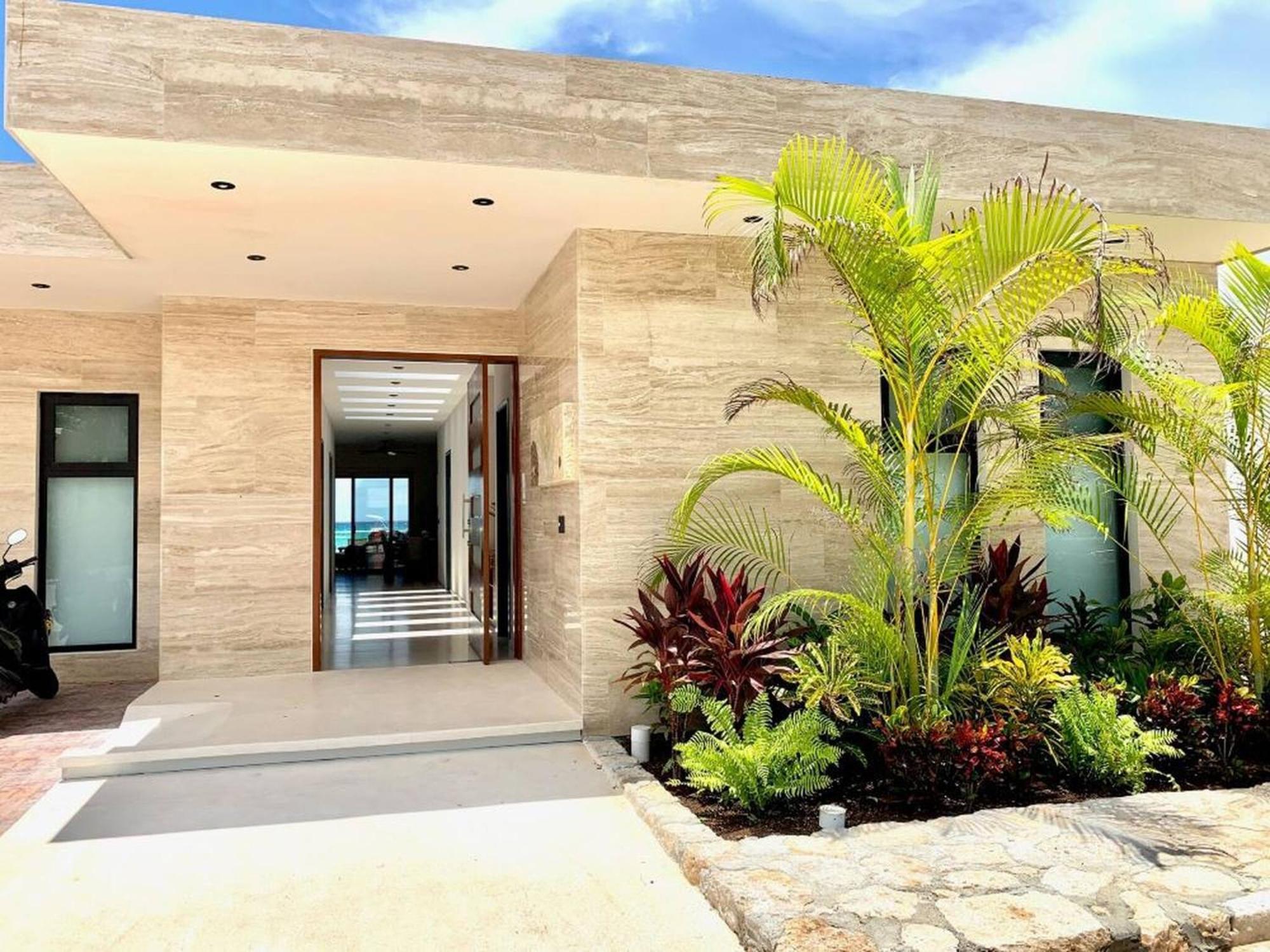 Seaside 4 Beds, Private Pool, Amazing Views Villa