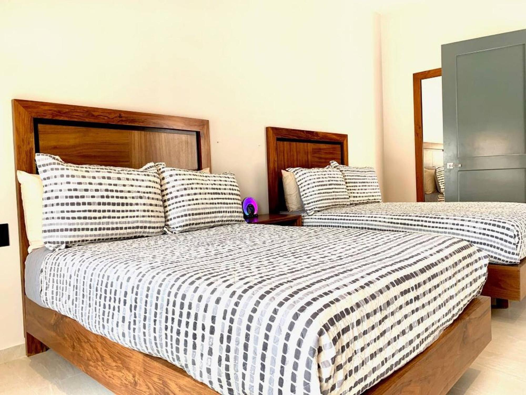 Villa Seaside 4 Beds, Private Pool, Amazing Views *