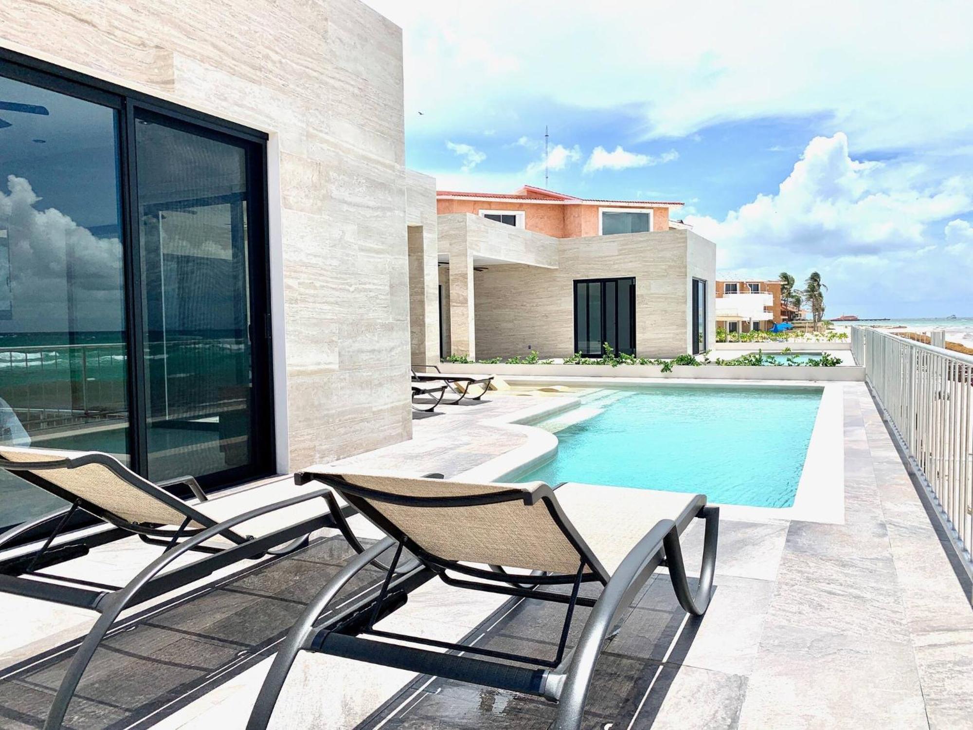 Seaside 4 Beds, Private Pool, Amazing Views *