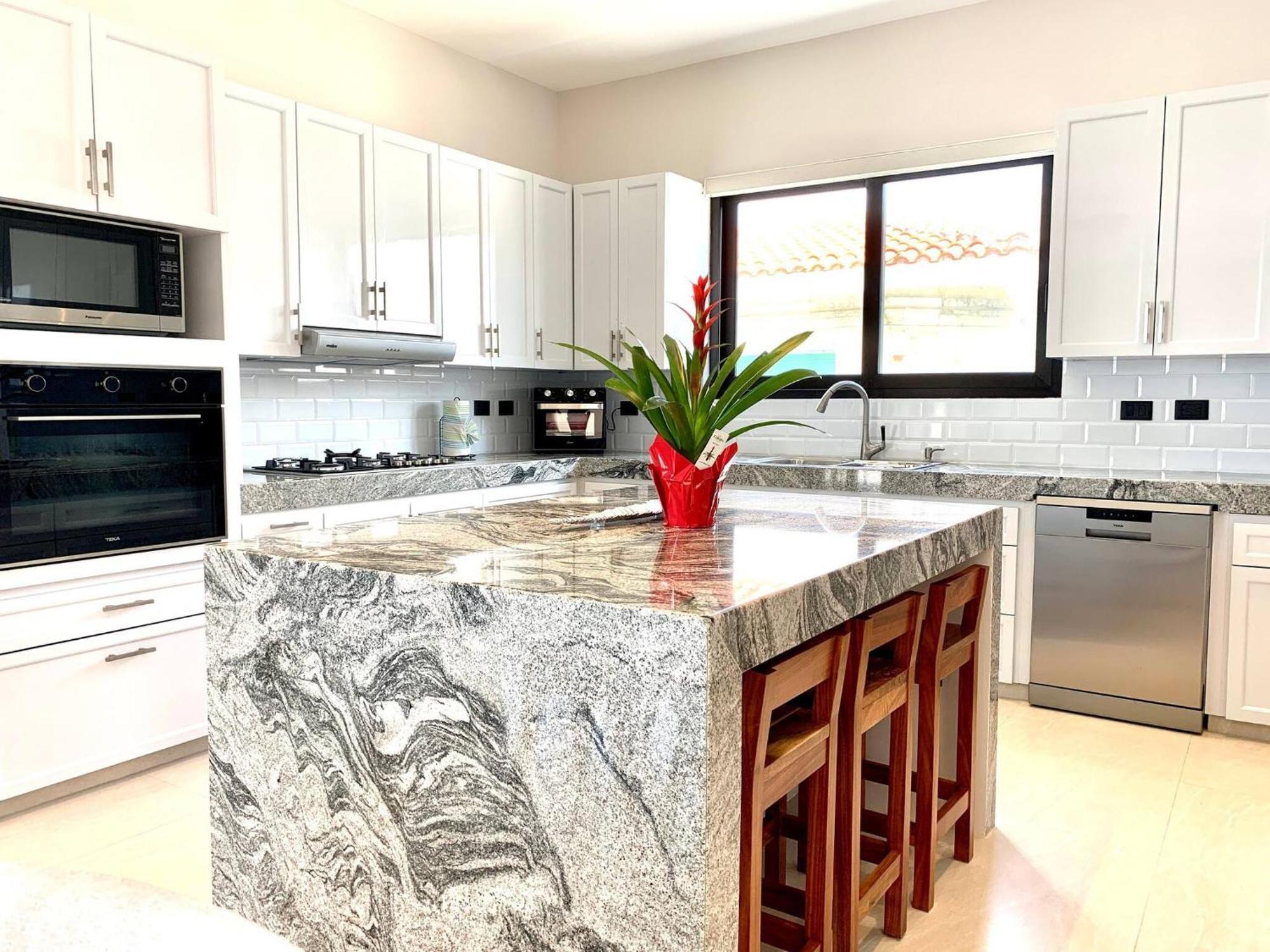 Seaside 4 Beds, Private Pool, Amazing Views Playa del Carmen