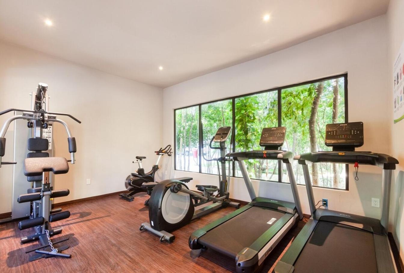 Modern Wifi 200mb, 2 Gyms, 6pools, Balcony