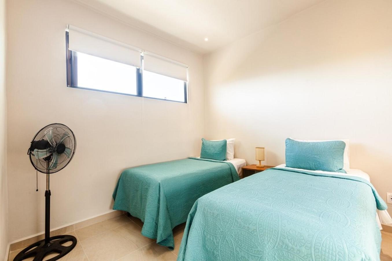 Modern Wifi 200mb, 2 Gyms, 6pools, Balcony Holiday home