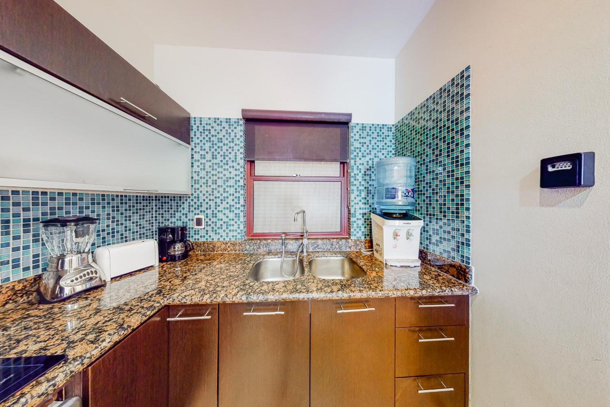 Residences El Faro, Coral 305 Apartment