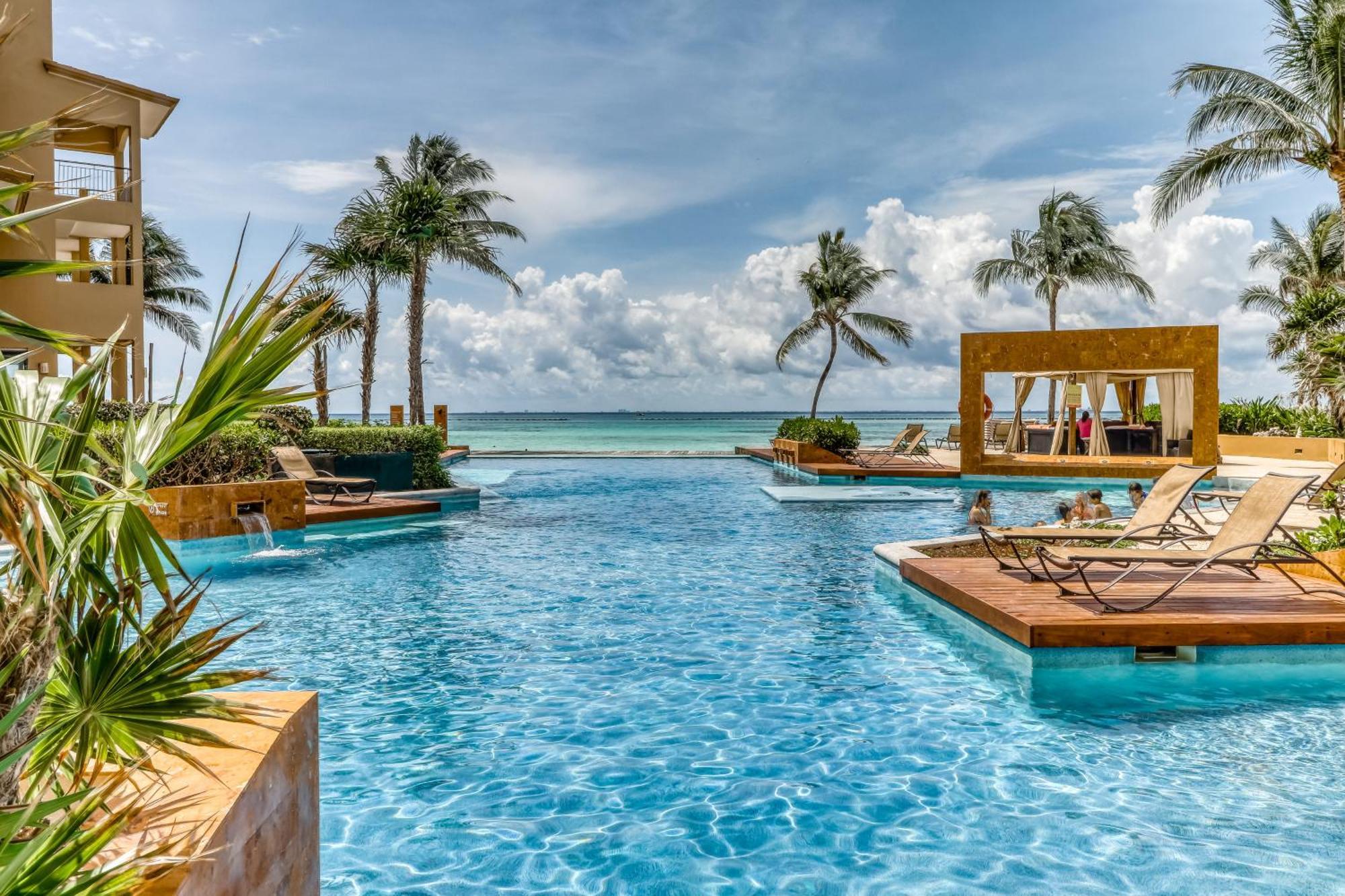 Residences El Faro, Coral 305 *