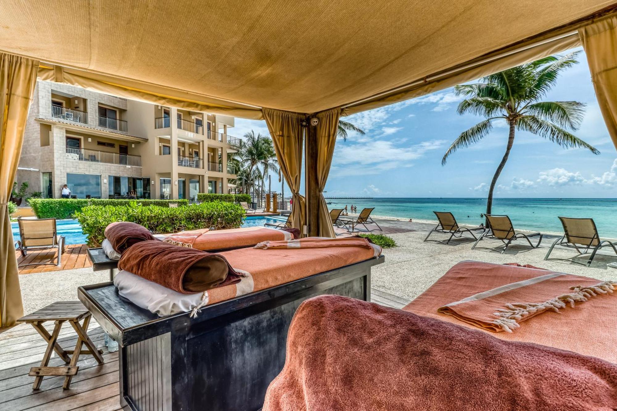 Apartment Residences El Faro, Coral 305