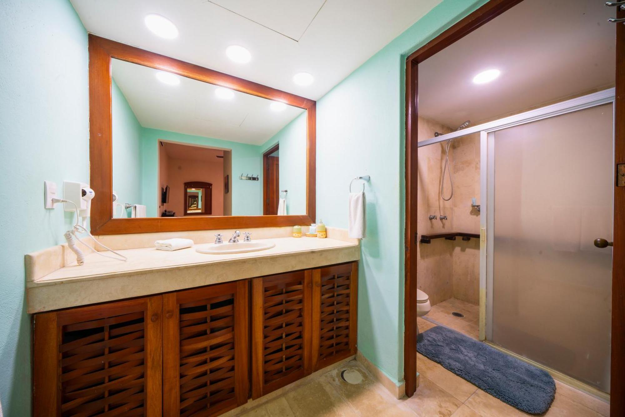 Сasa de vacaciones 2 Bedroom For 8 Guests - Only 5 Min Walk To - At Playacar, Chac Ha *