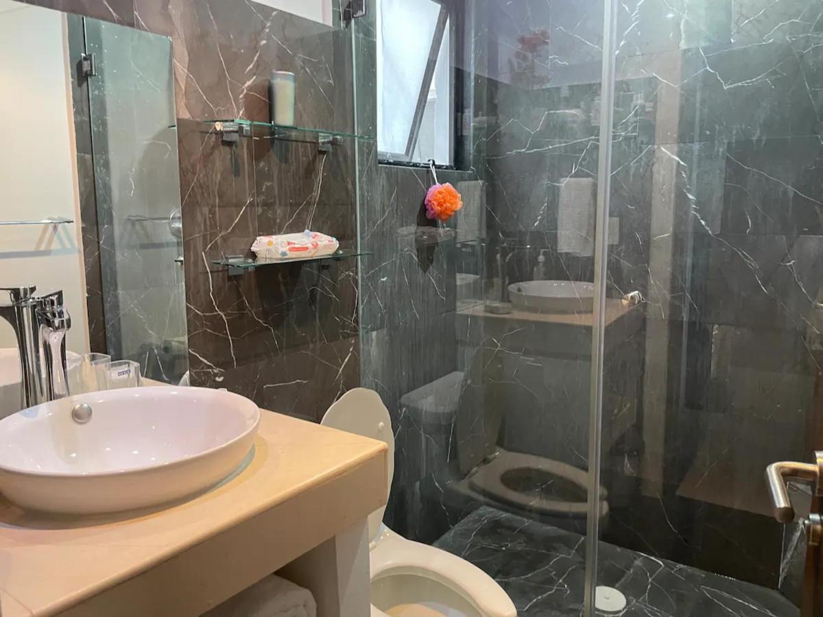 Espacioso Hogar En 5ta Av Appartement