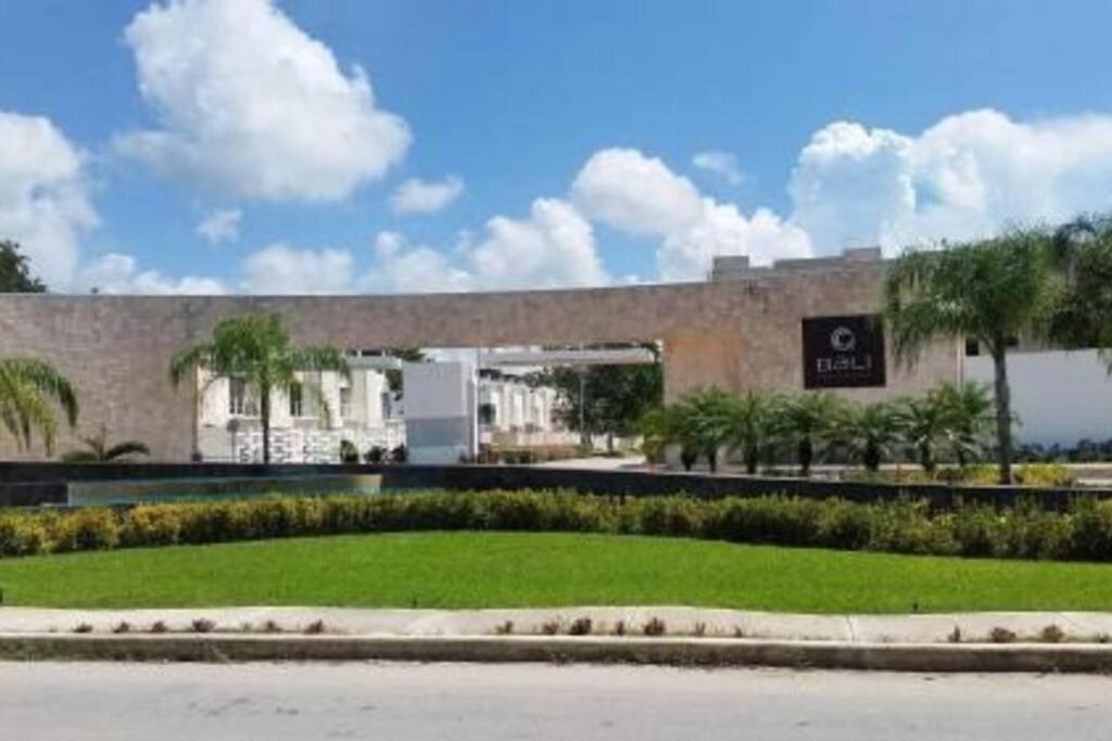 Great Cheerful 2 Bedroom House With Pool And Holiday home Playa del Carmen