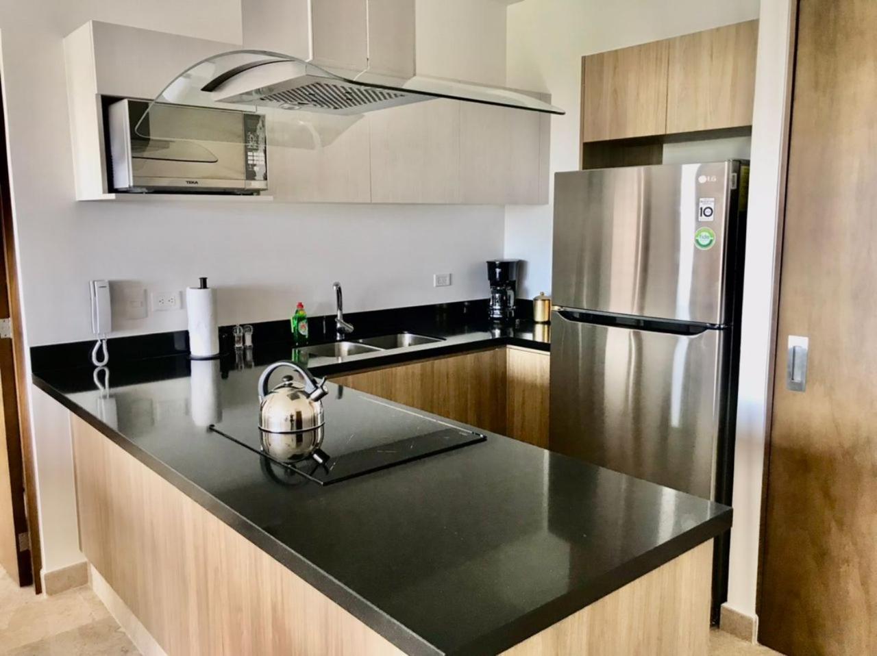 Apartment Serenada 514 Modern 2bdr 5min Walk To 5th Av