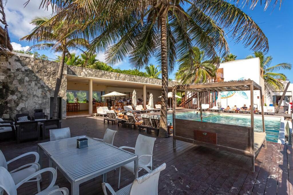 Ochoa 209 Luxury Private Club