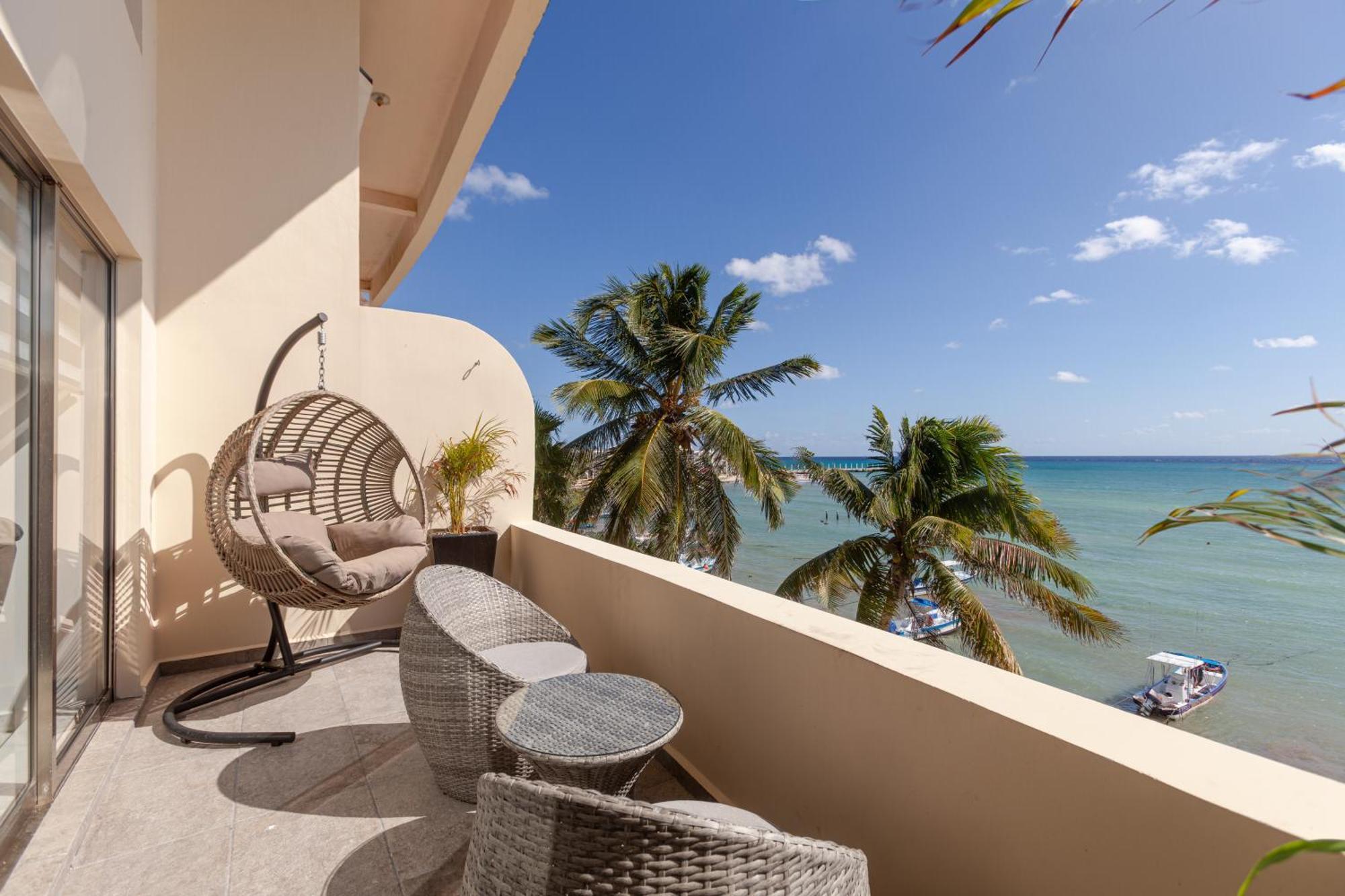 Apartment Ocean Plaza By Zama Homes