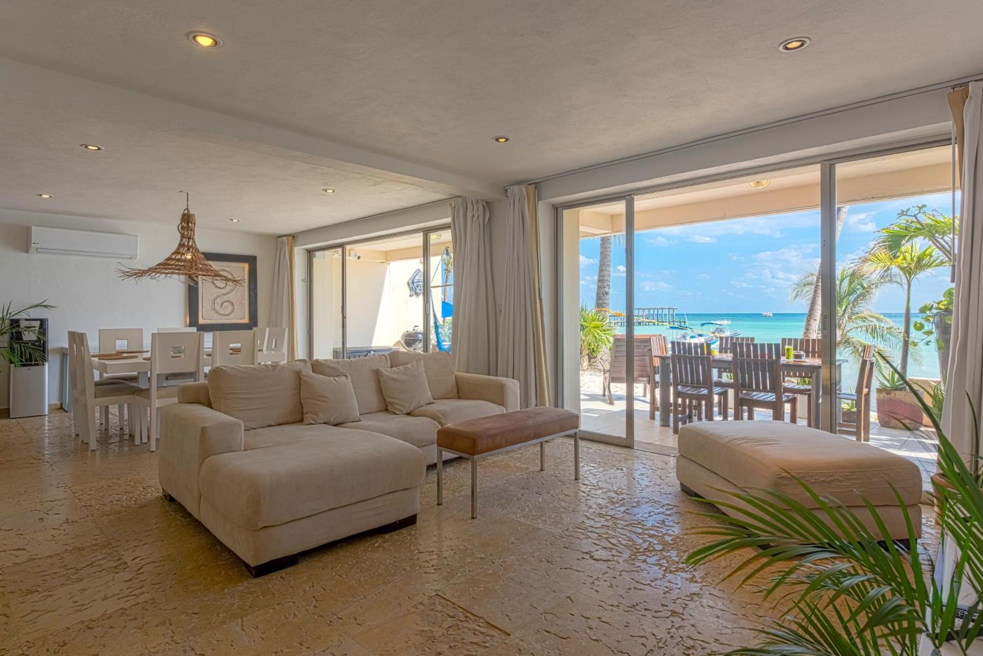 Ocean Plaza By Zama Homes Apartment
