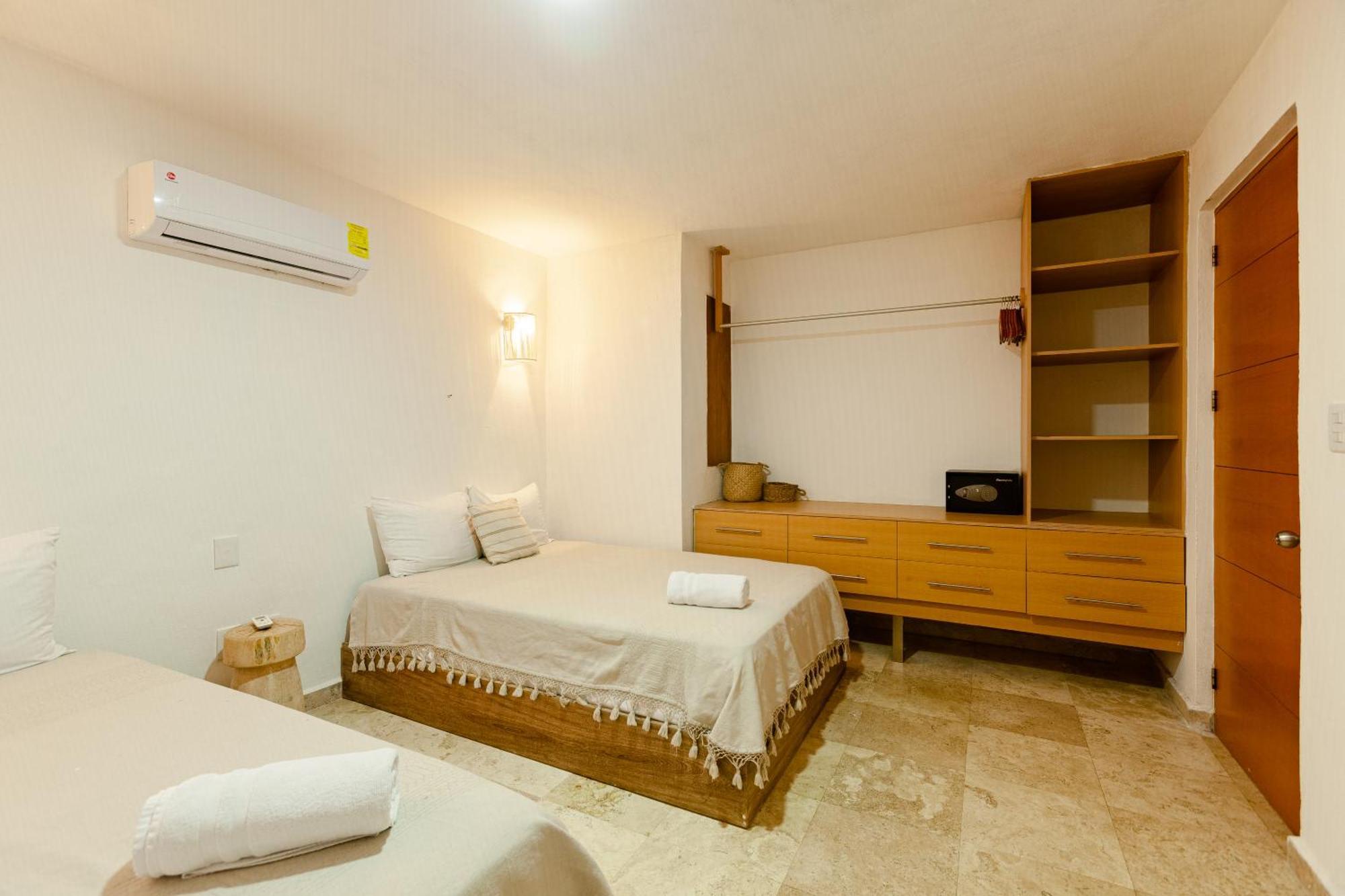 Ocean Plaza By Zama Homes Apartment *