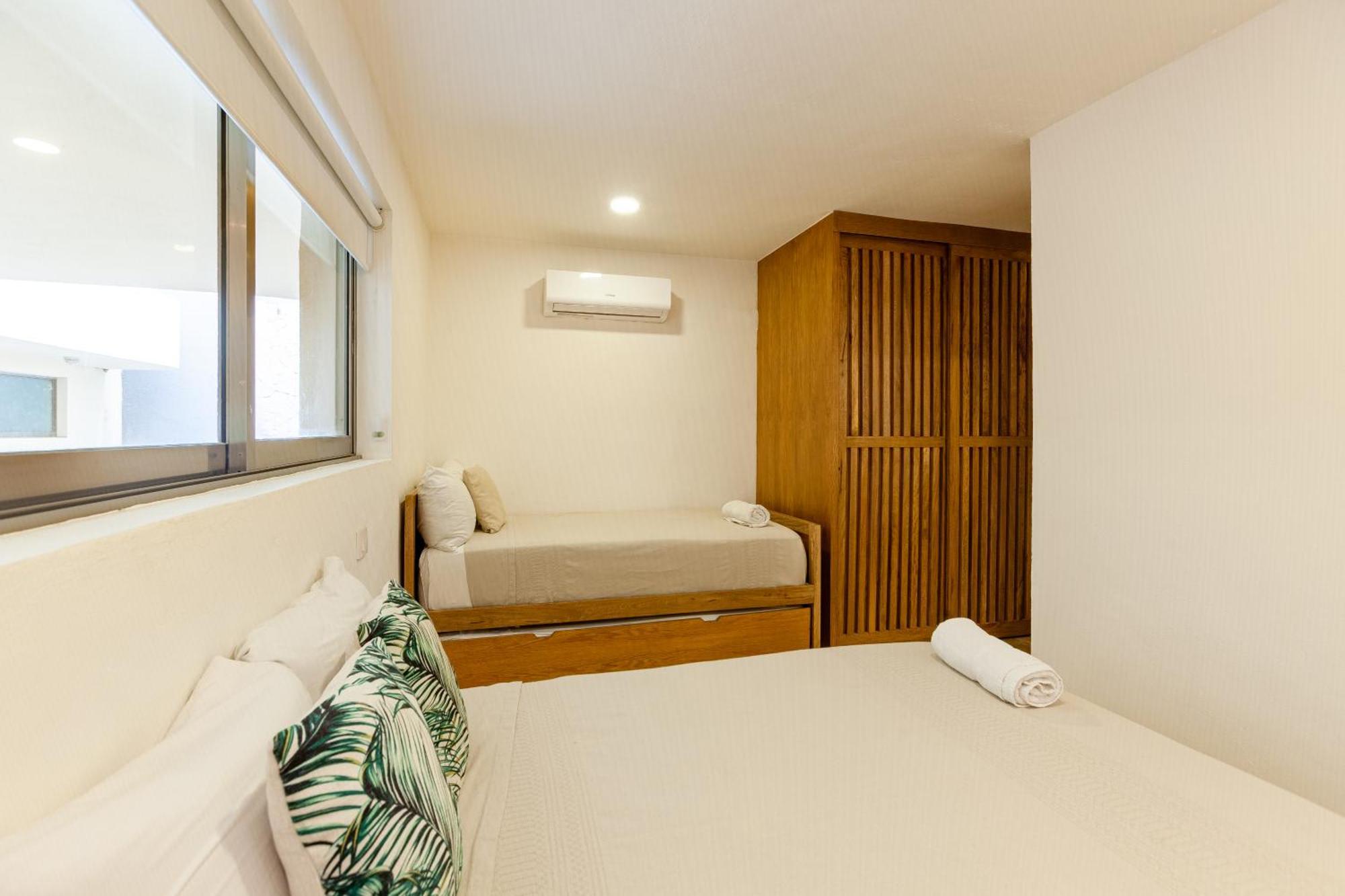 Ocean Plaza By Zama Homes Apartment *