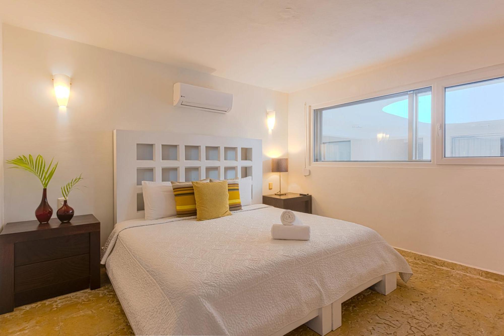 Apartment Ocean Plaza By Zama Homes