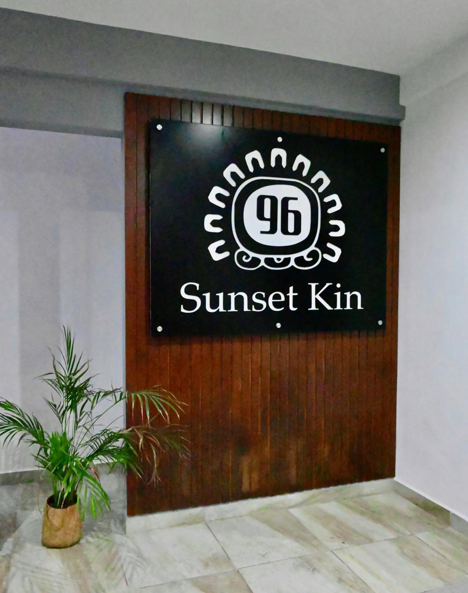 Sunset Kin * Playa del Carmen