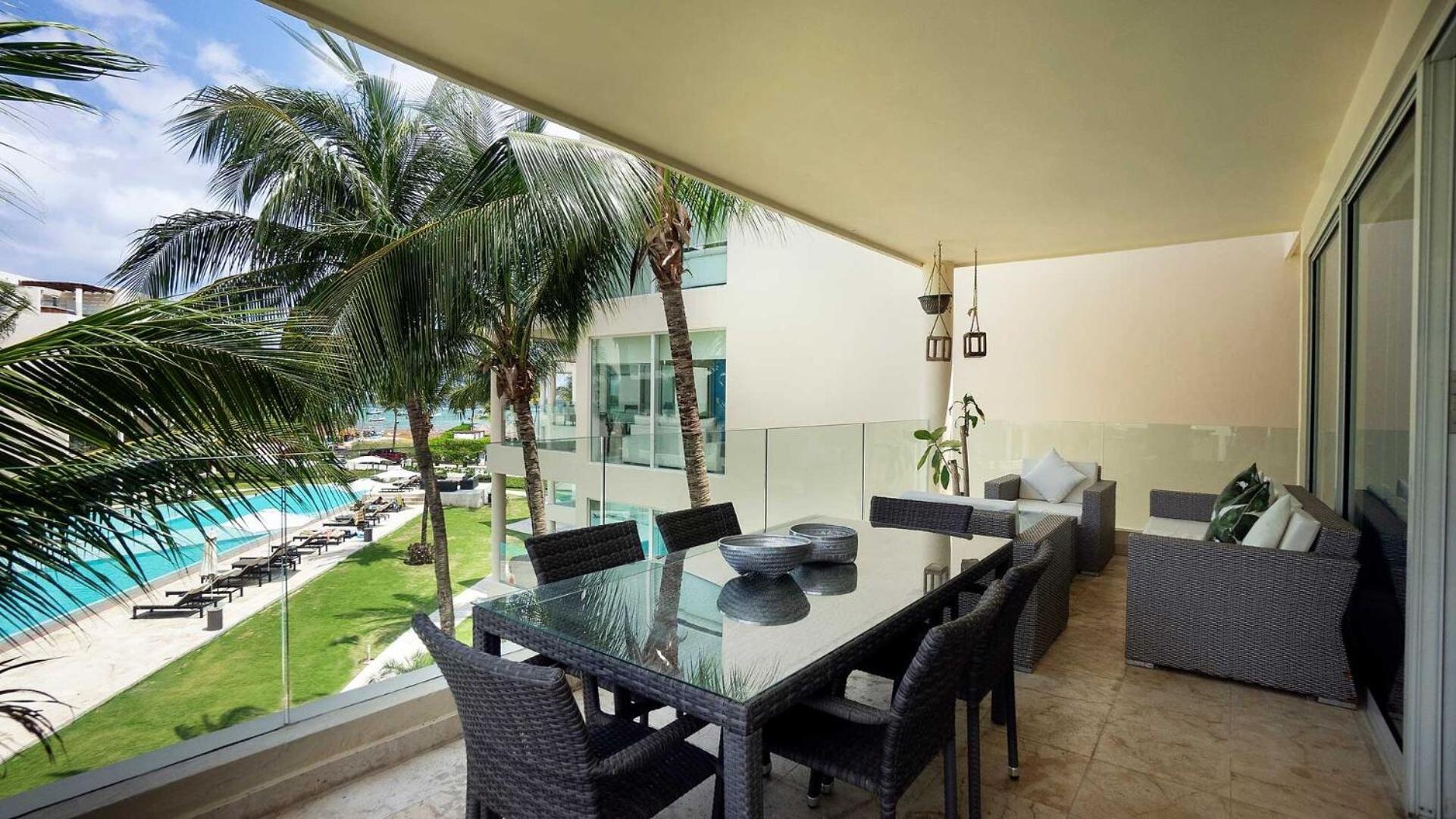 Aparthotel The Elements Oceanfront & Beachside Playa del Carmen