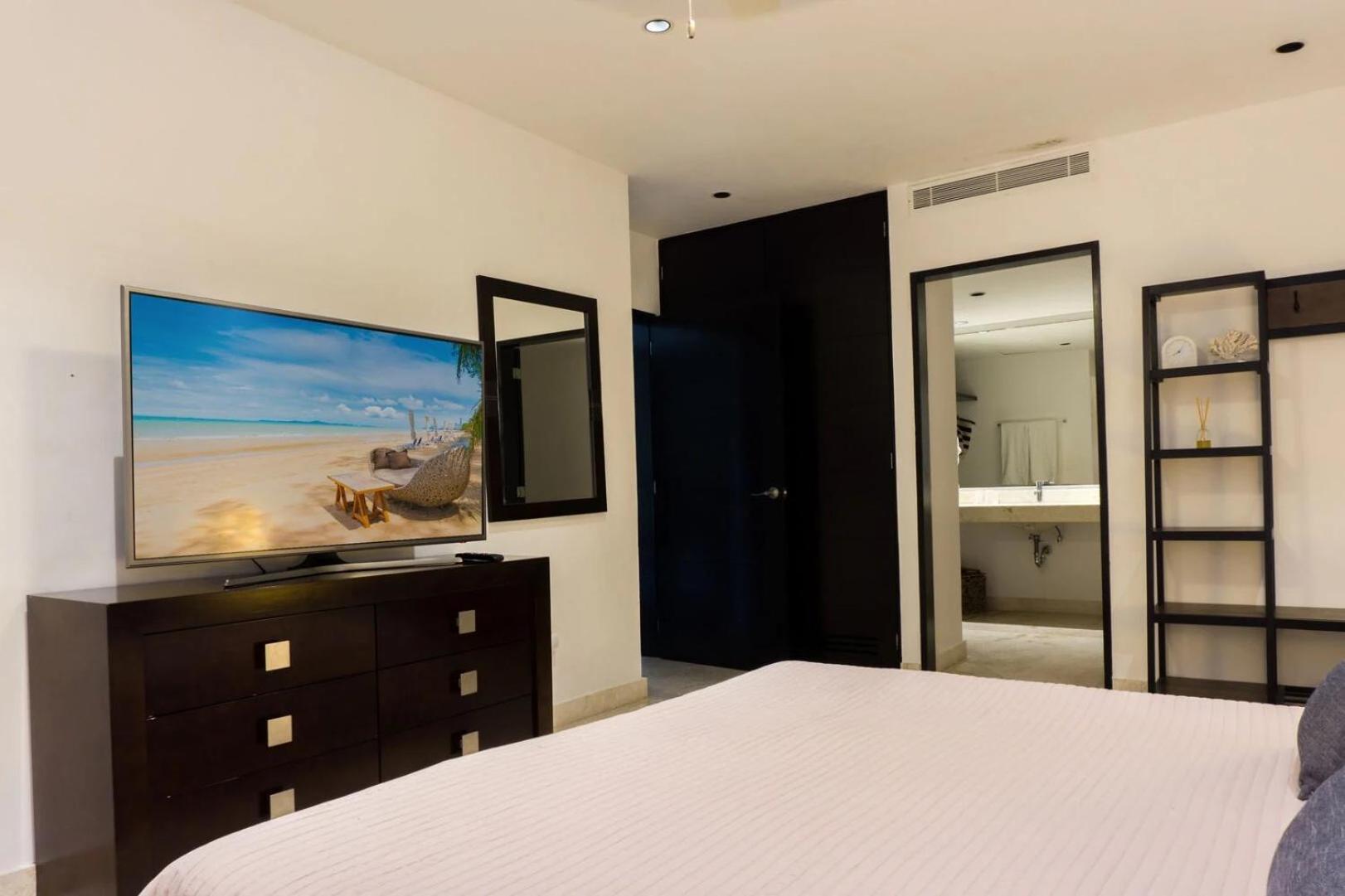 The Elements Oceanfront & Beachside Aparthotel Playa del Carmen