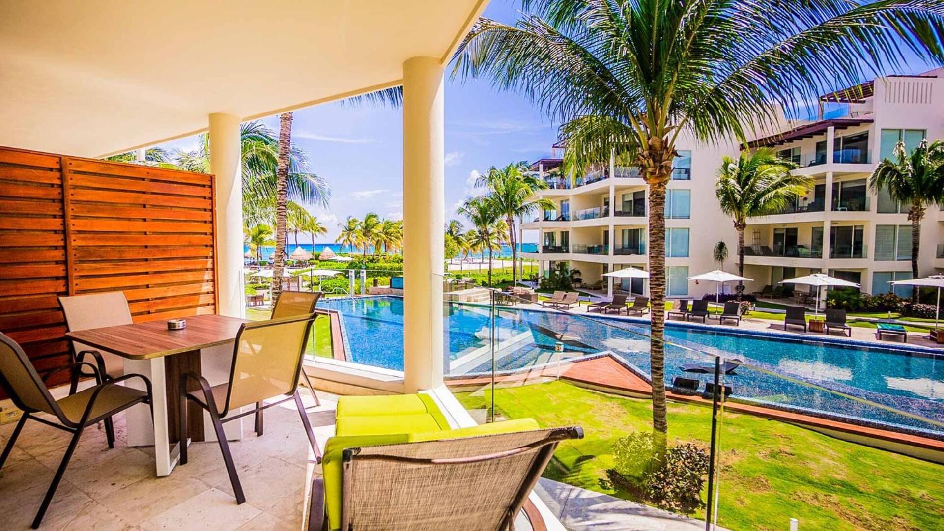 Aparthotel The Elements Oceanfront & Beachside Playa del Carmen