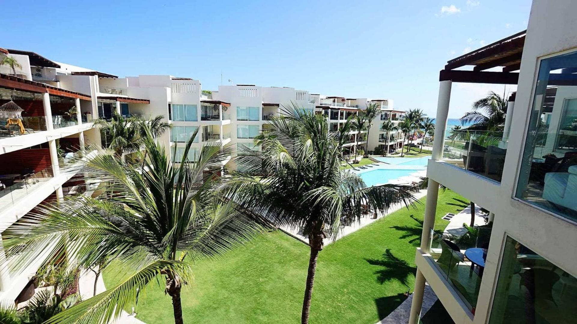 Aparthotel The Elements Oceanfront & Beachside 4*