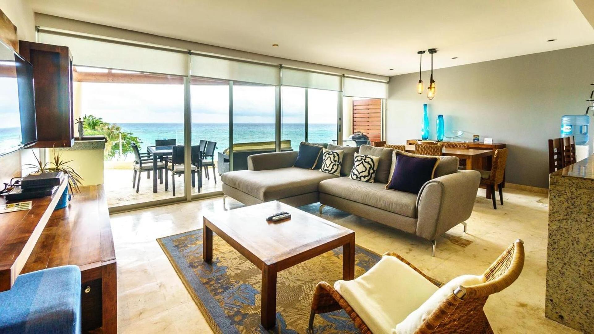 The Elements Oceanfront & Beachside Aparthotel Playa del Carmen