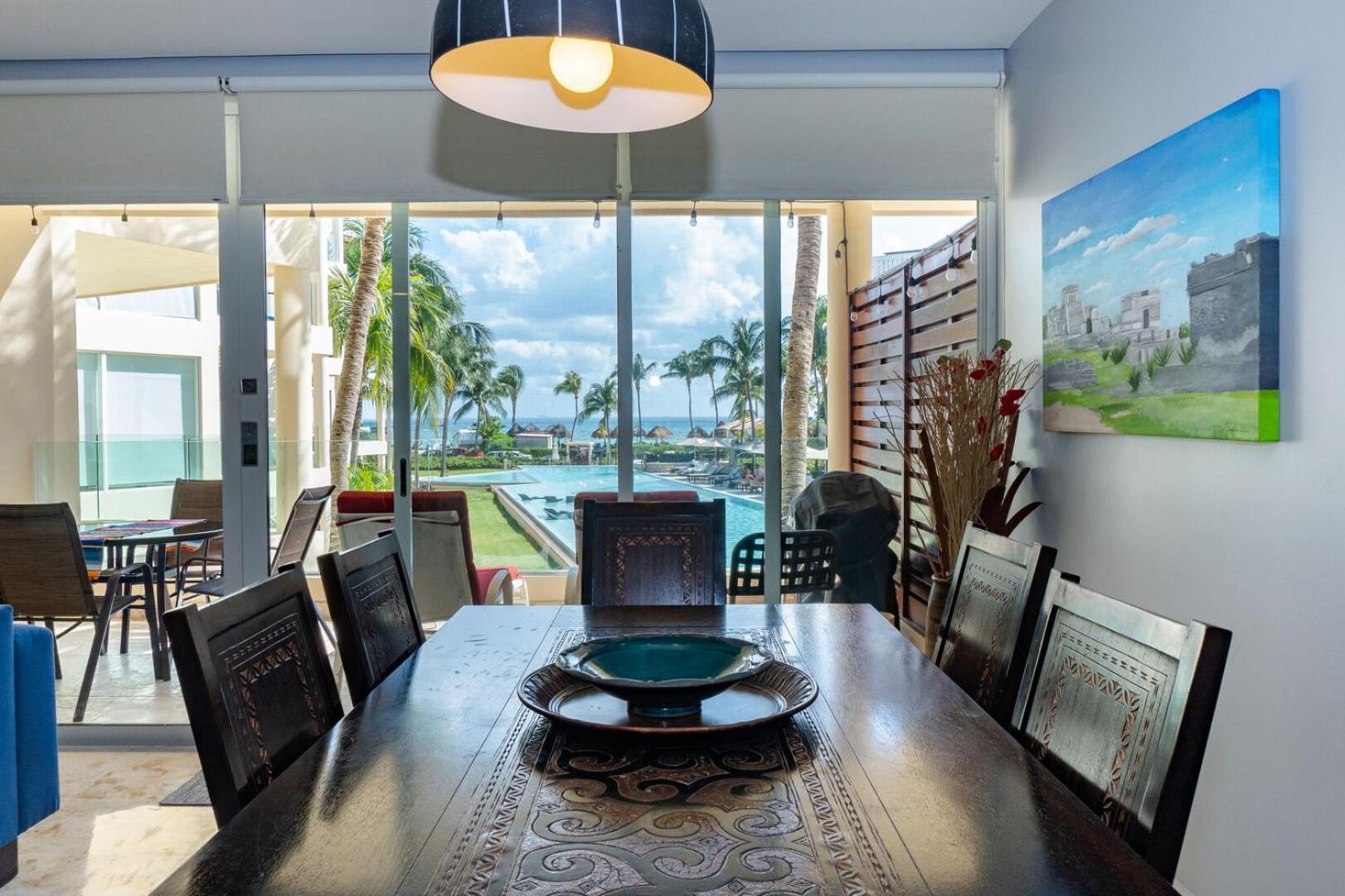 Aparthotel The Elements Oceanfront & Beachside Playa del Carmen