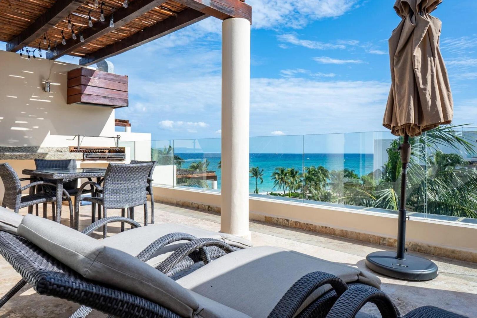 The Elements Oceanfront & Beachside Aparthotel Playa del Carmen