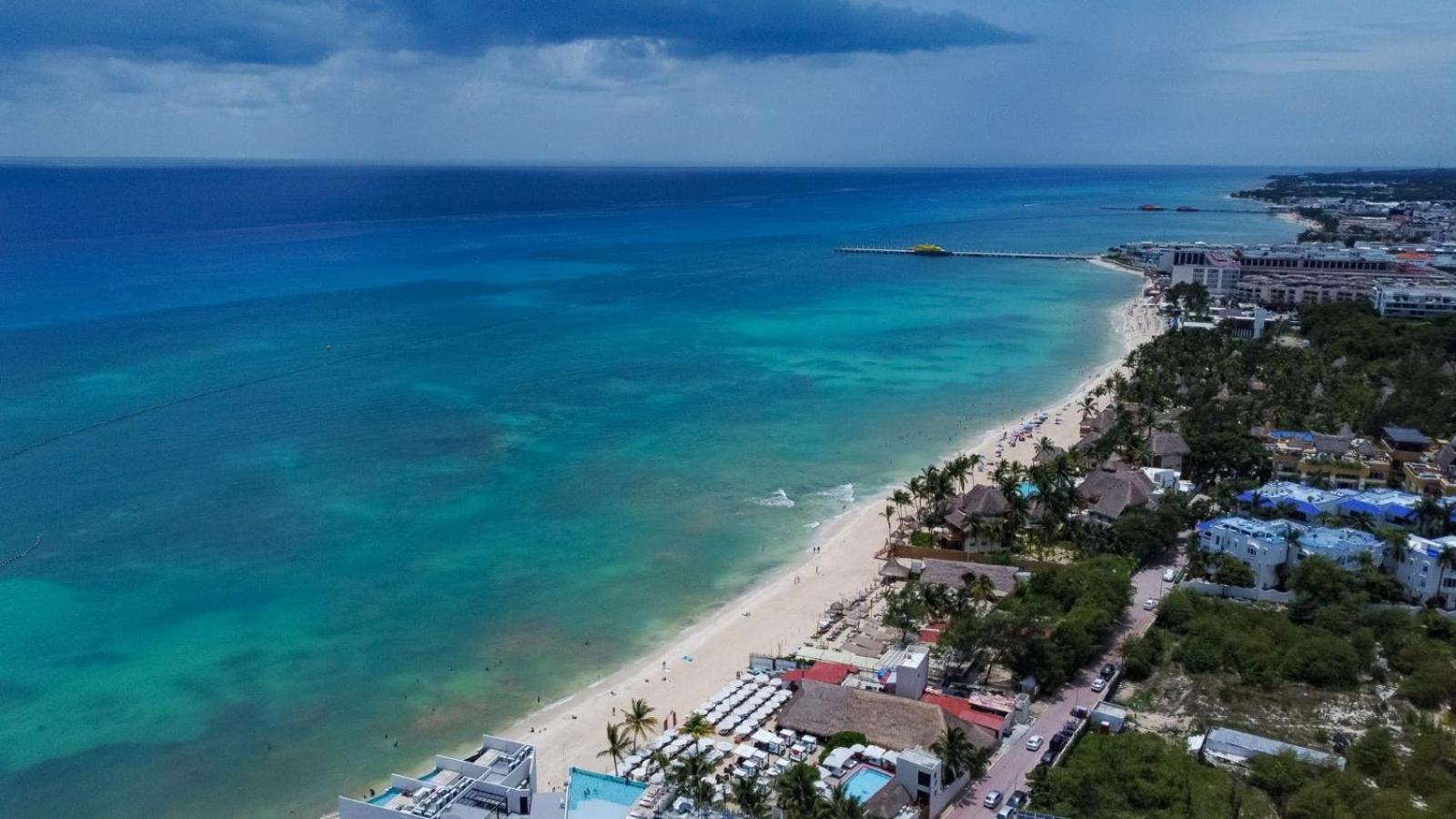 Aparthotel The Elements Oceanfront & Beachside 4*