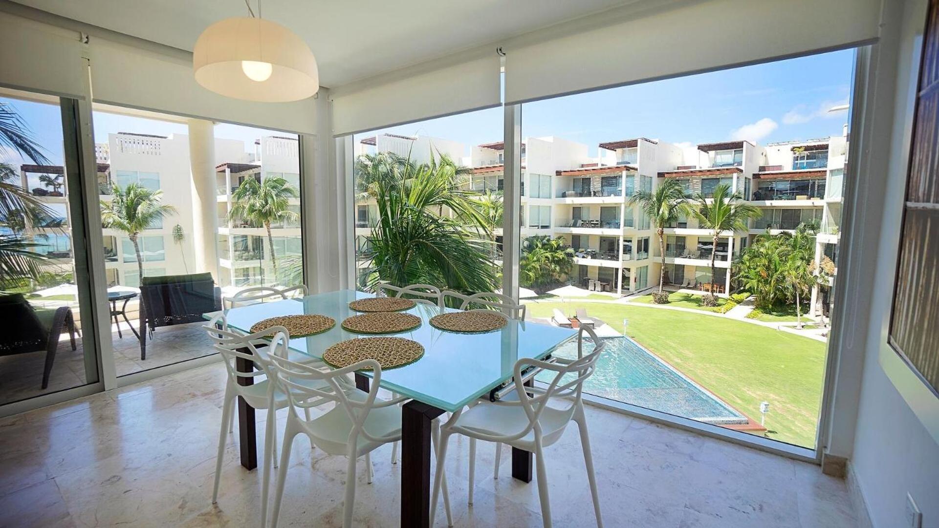The Elements Oceanfront & Beachside Aparthotel Playa del Carmen