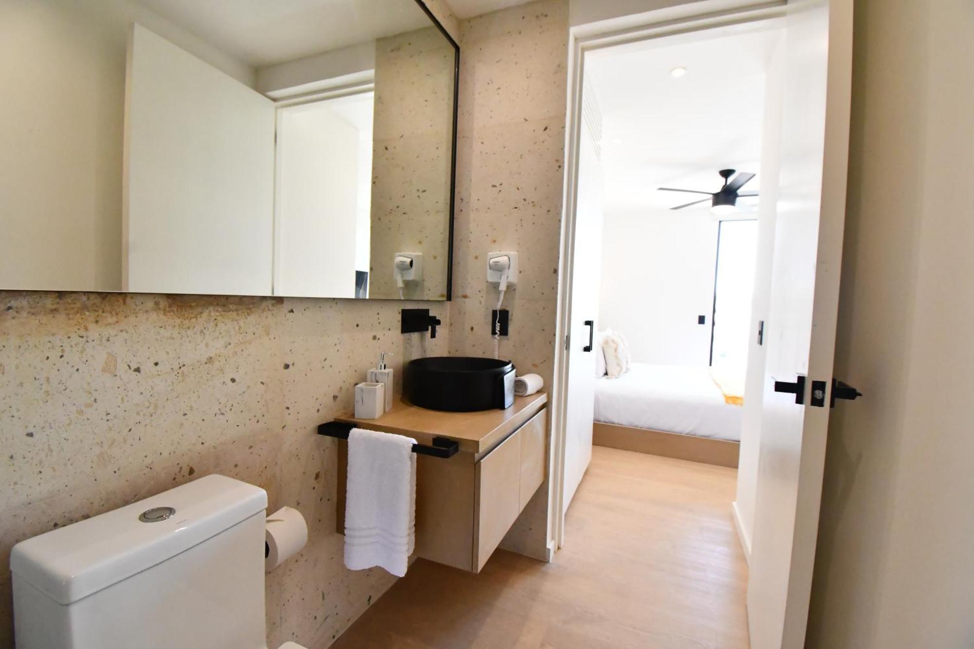 Kumaru By The Spot Apartment
