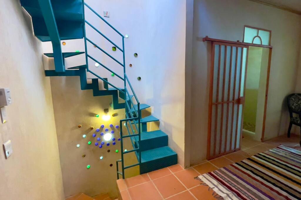 Breezy And Fresh House With Roof Just 25 Min Walk To Sea Ferienhaus Playa del Carmen