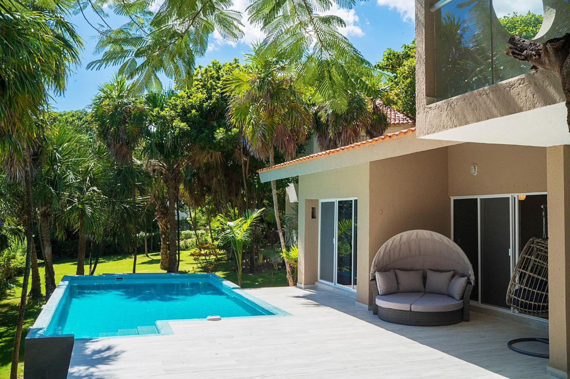 Сasa de vacaciones 3br Home, Steps From Spectacular Beach, Private Pool *