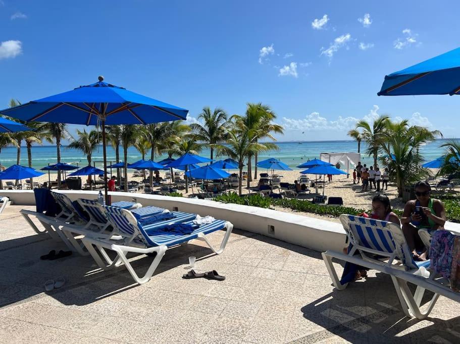 Apartment Lovely 2 Bdrm In Gated Community & Pool View