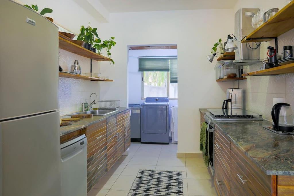 Apartment Lovely 2 Bdrm In Gated Community & Pool View Playa del Carmen