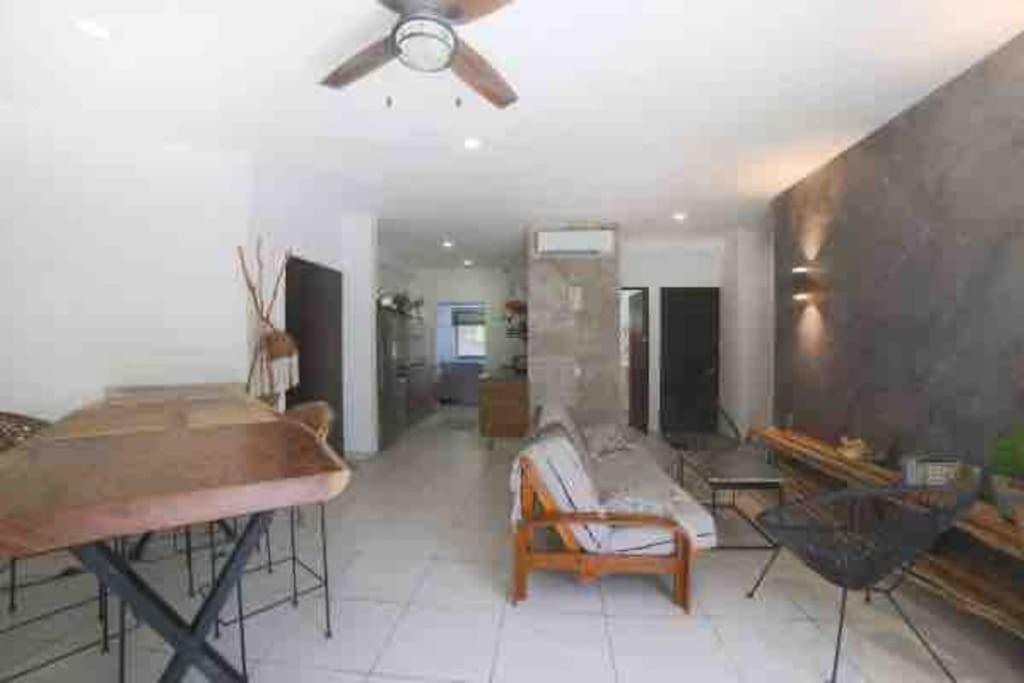 Lovely 2 Bdrm In Gated Community & Pool View *