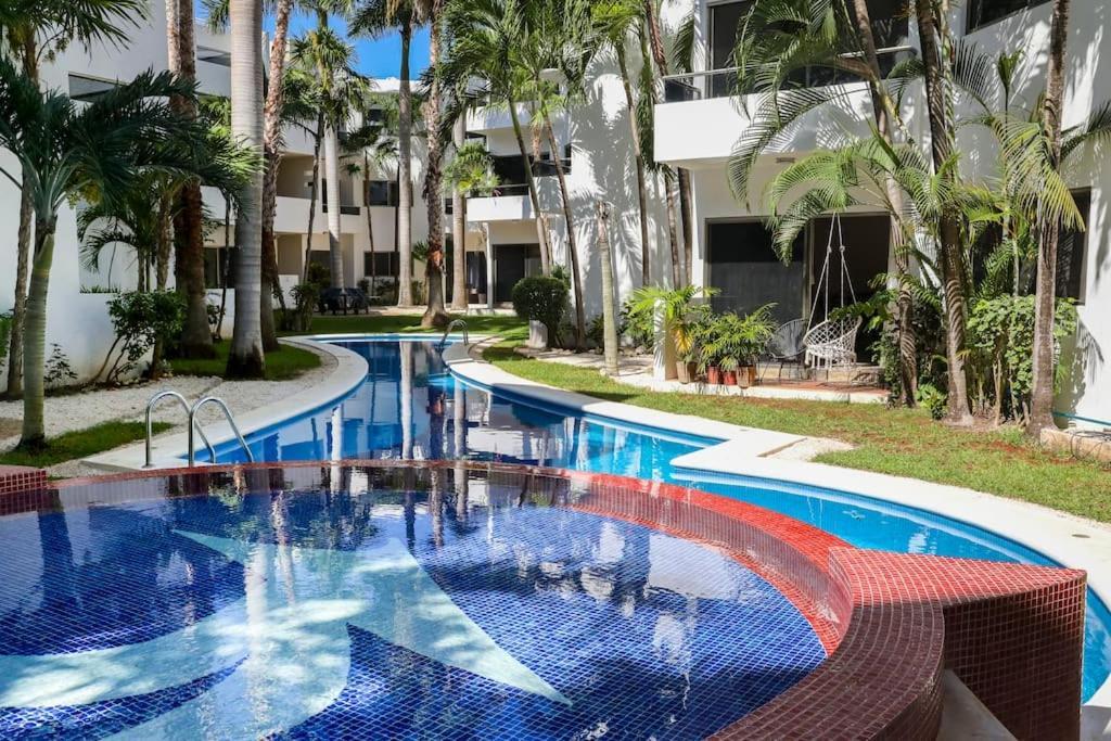 Apartment Lovely 2 Bdrm In Gated Community & Pool View Playa del Carmen