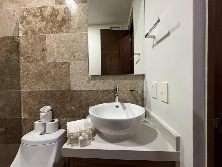 Apartment M-403 Brand New Studio, Ocean View Terrace, Pool And Gym Playa del Carmen
