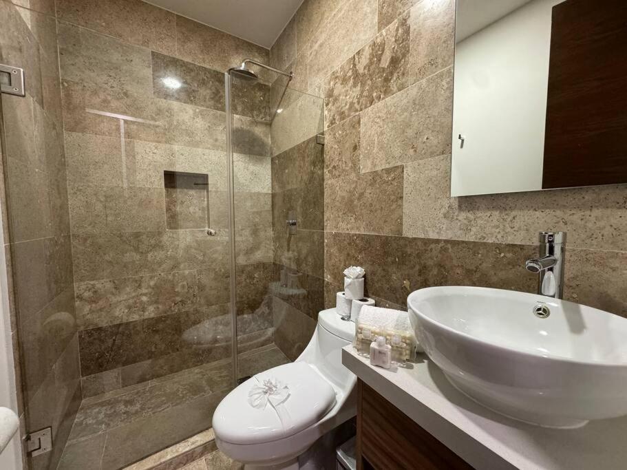 M-403 Brand New Studio, Ocean View Terrace, Pool And Gym Apartment *