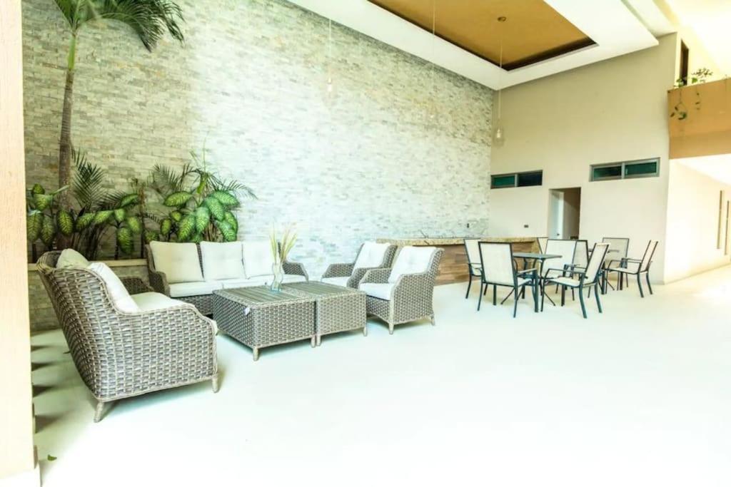 Moderno 1br Sauna Gimnasio Alberca A Cuadras De La 5ta Av Centro