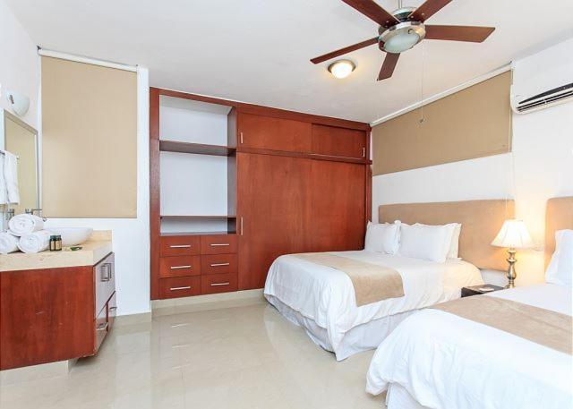 Apartment Magic Ph Steps From Mamitas Beach!