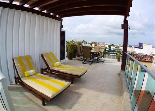 Apartment Magic Ph Steps From Mamitas Beach!