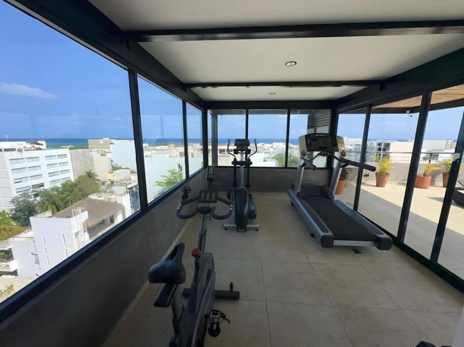 Stylish Condo, 2bdr, Steps To 5th Ave, Close To Beach! Apartment *