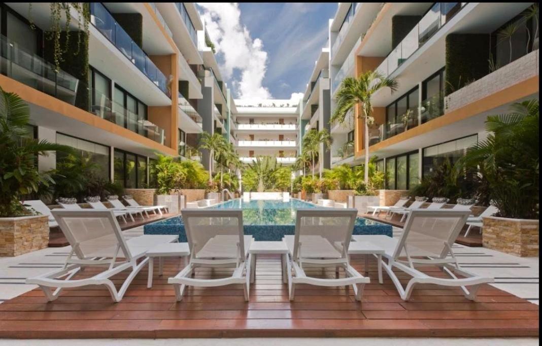 Aura With Balcony, Pool, Gym & Sauna Aparthotel *