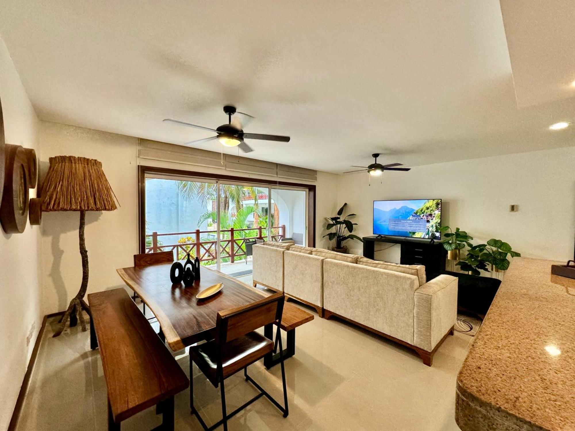 Apartment 3 Bedroom Heart Playa!