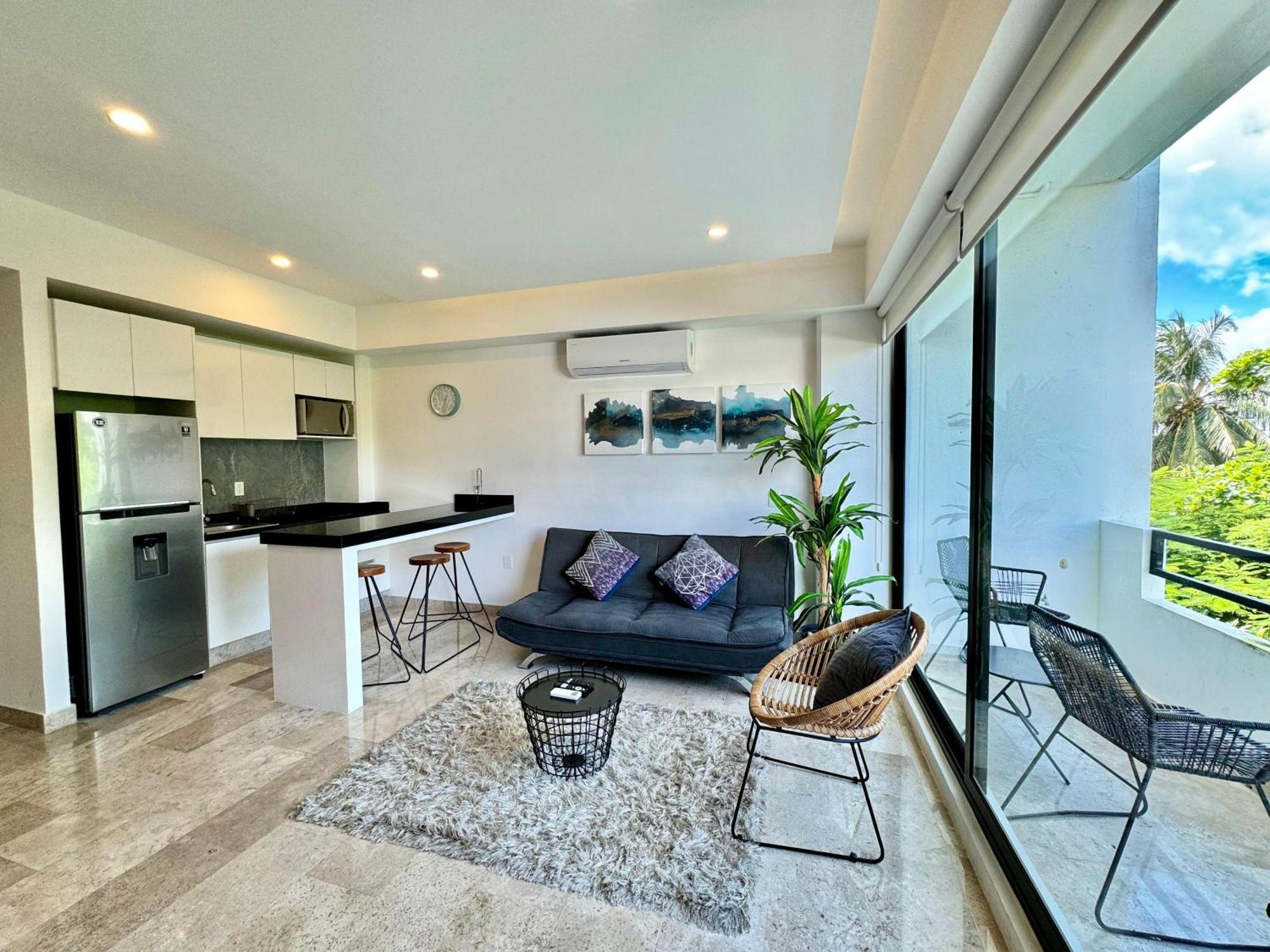 Apartment Your Away From In Playa Del Carmen!