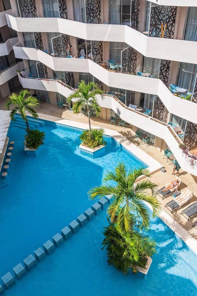 Beautiful 2br Ph, Private Rooftop, Sauna, Gym Apartment Playa del Carmen
